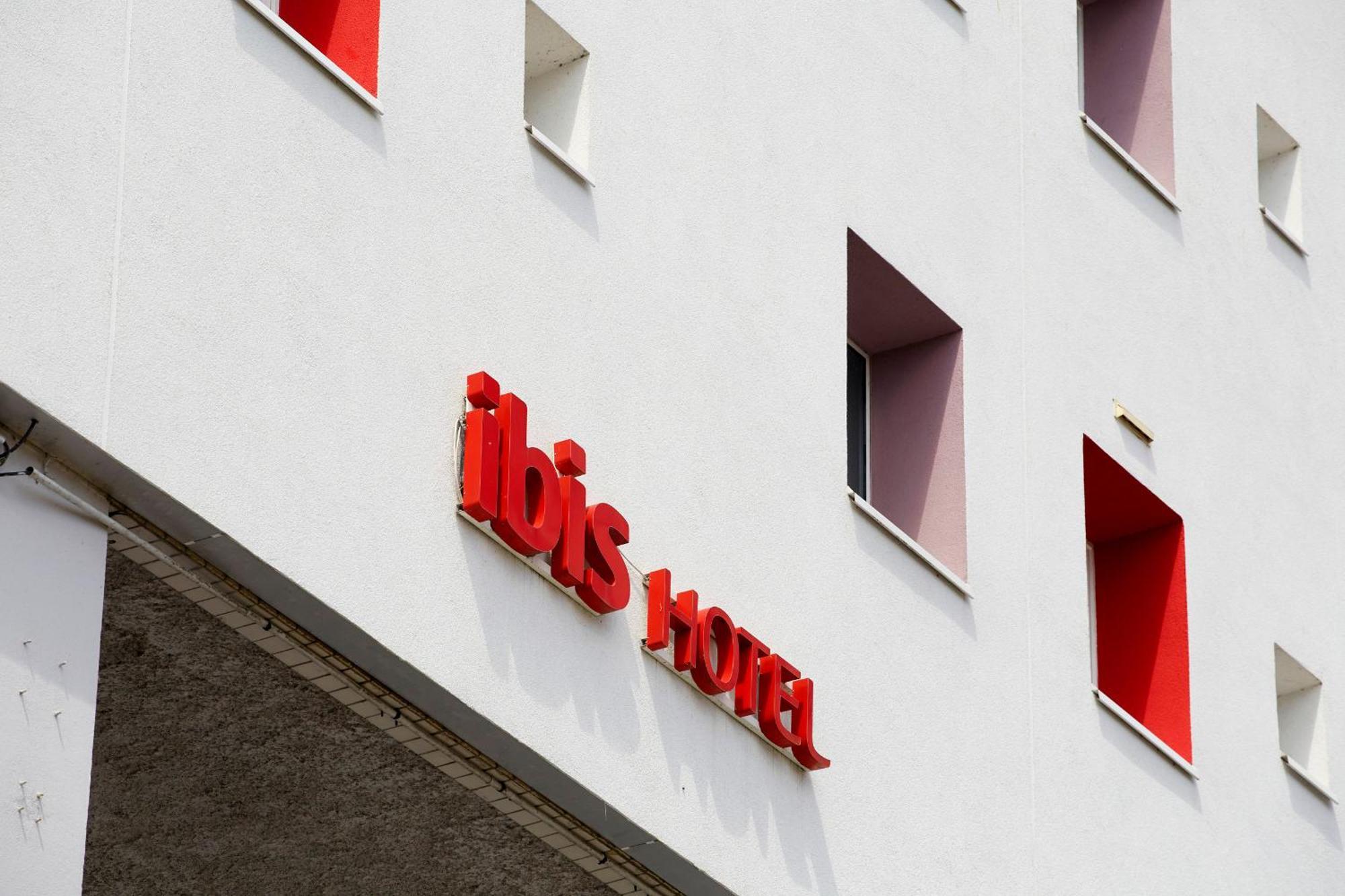 Ibis Lorient Centre Gare Hotel Exterior photo